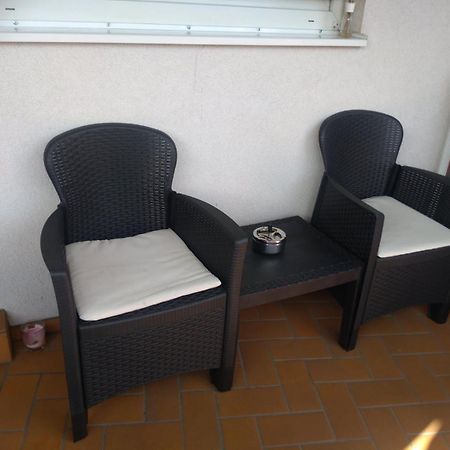 Apartment In Einer Ruhigen Umgebung In Graz Bagian luar foto